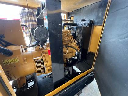 مولد كاتربيلر CAT بقدرة 15 KVA موديل 2020