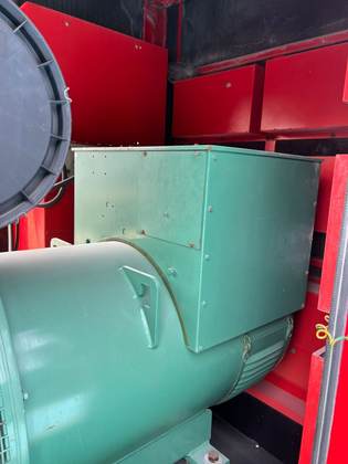 مولد فولفو بنتا TAD1641GE بقدرة 550 KVA