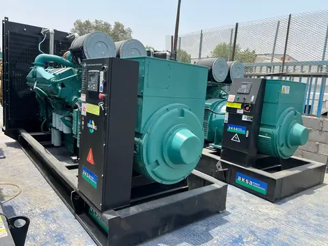مولد Cummins V16 مع مبرد بريطاني